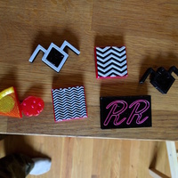 Small Twin Peaks Pie, Double R, and Black Lodge Magnets 3D Printing 66520