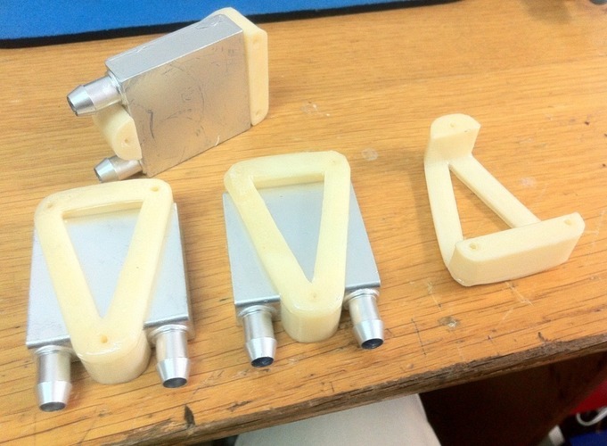Ultimakers watercooler pads holder 1 3D Print 70641