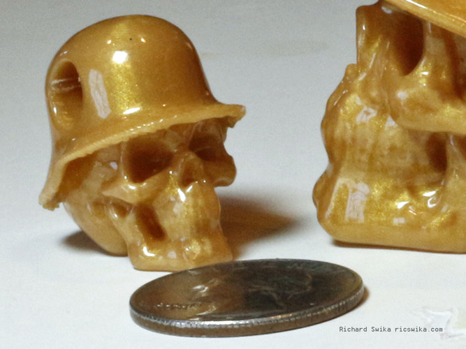 Hole in Head Army Skull Pendant 3D Print 71620