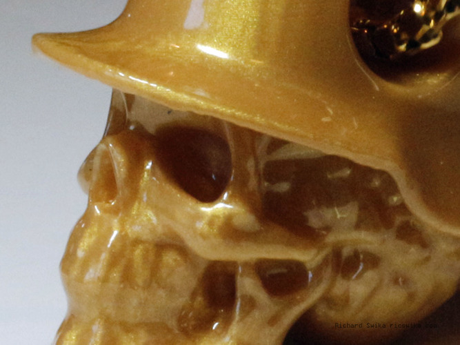 Hole in Head Army Skull Pendant 3D Print 71621