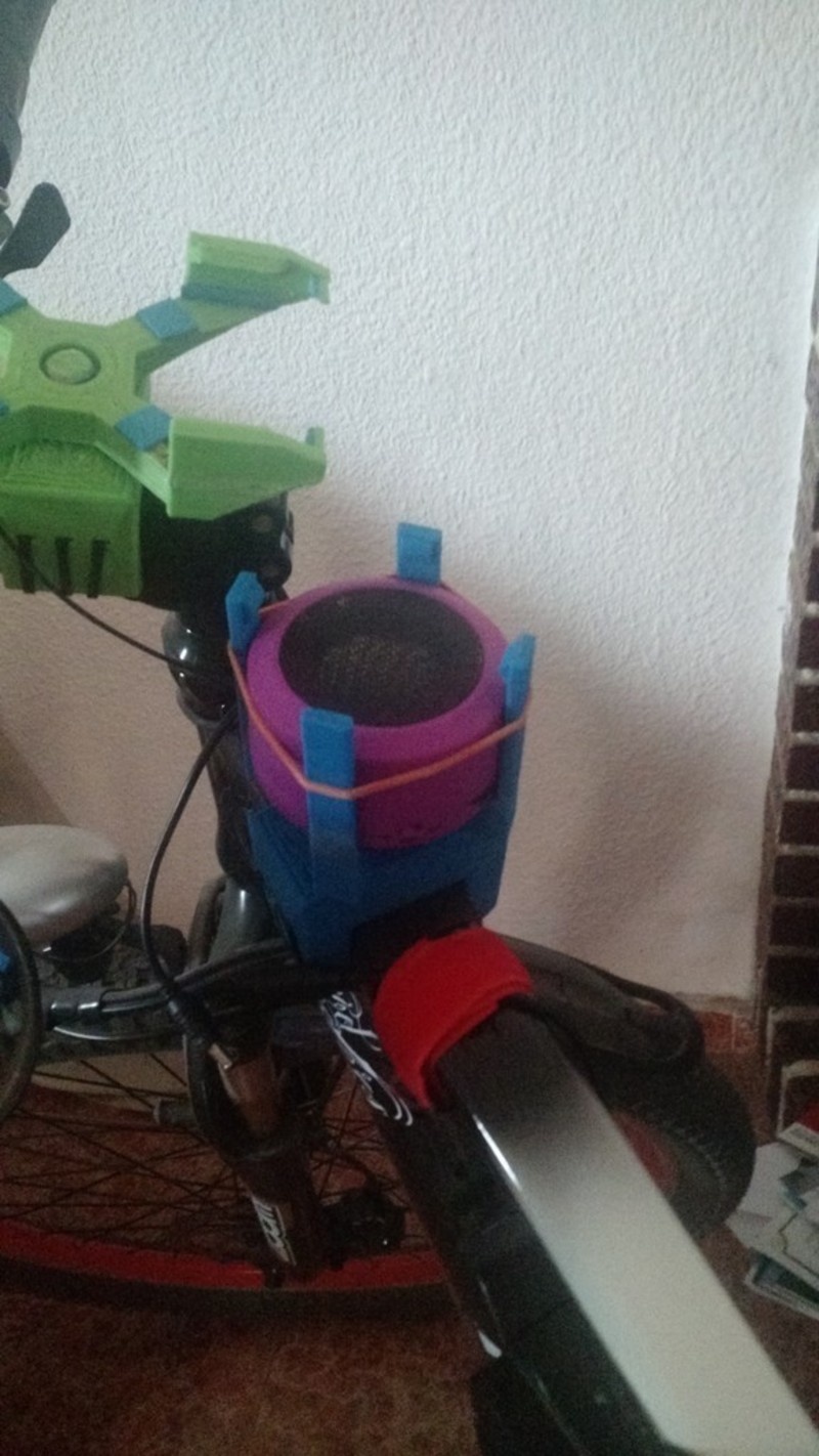 speaker holder