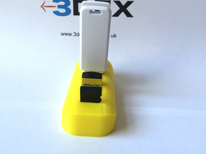 Easy to print USB/SD holder 3D Print 74555