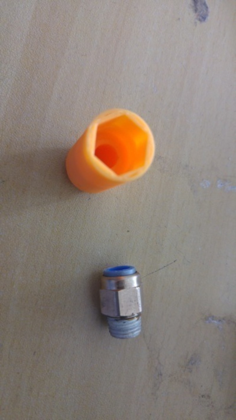 Small fix for Bowden adapter ptfe 6mm