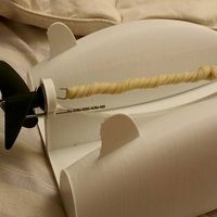 Rubber band powered race boat - Thumbnail 6