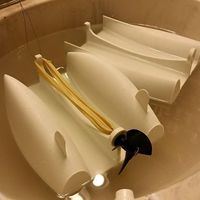 Rubber band powered race boat - Thumbnail 7