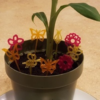 Spring Flowers, Butterflies and Bees Multi Purpose Picks - Thumbnail 3