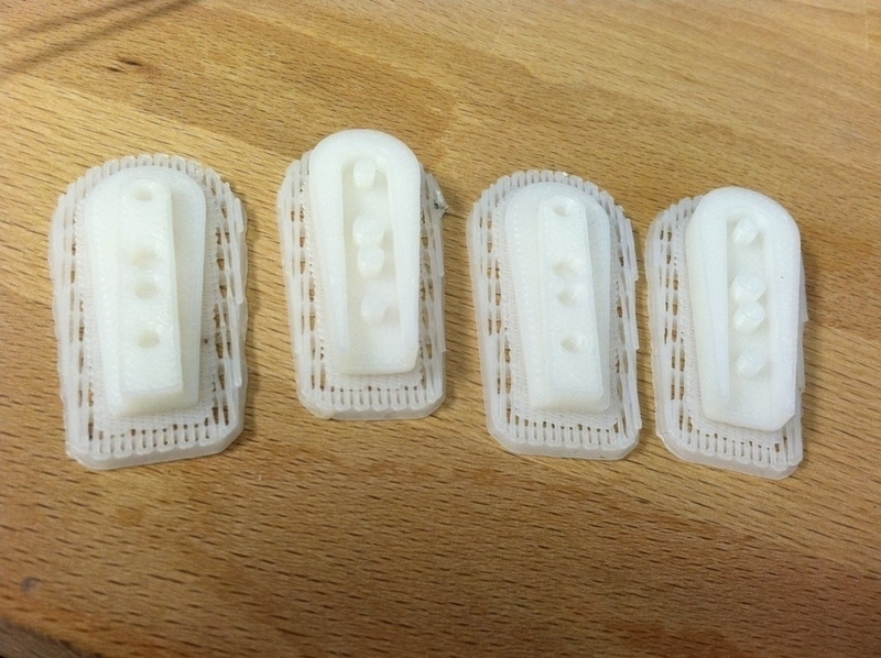 Replacement backpack zipper tab