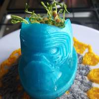 Kylo Ren Planter - Thumbnail 2