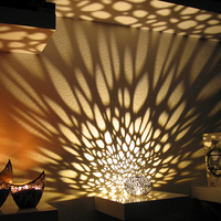 Voronoi Pearl Light Lamp No. 3 - Thumbnail 1