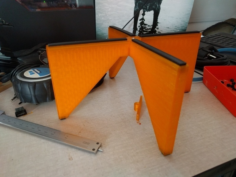 Dan's Foldable Laptop Stand