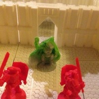 Klaxtu the Recluse (18mm scale) - Thumbnail 2