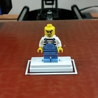Tic Tac Minifigure Display - Thumbnail 2