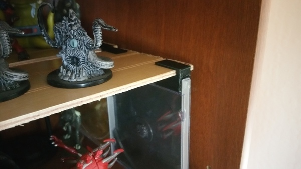 Plywood/CD Jewel Case Shelf Support
