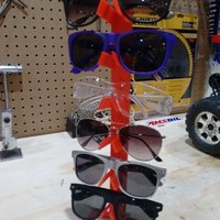 Expandable Sunglass Holder - Thumbnail 4