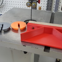 Small Pusher for Safe Cutting on your bandsaw, scroll saw, etc : - Thumbnail 4