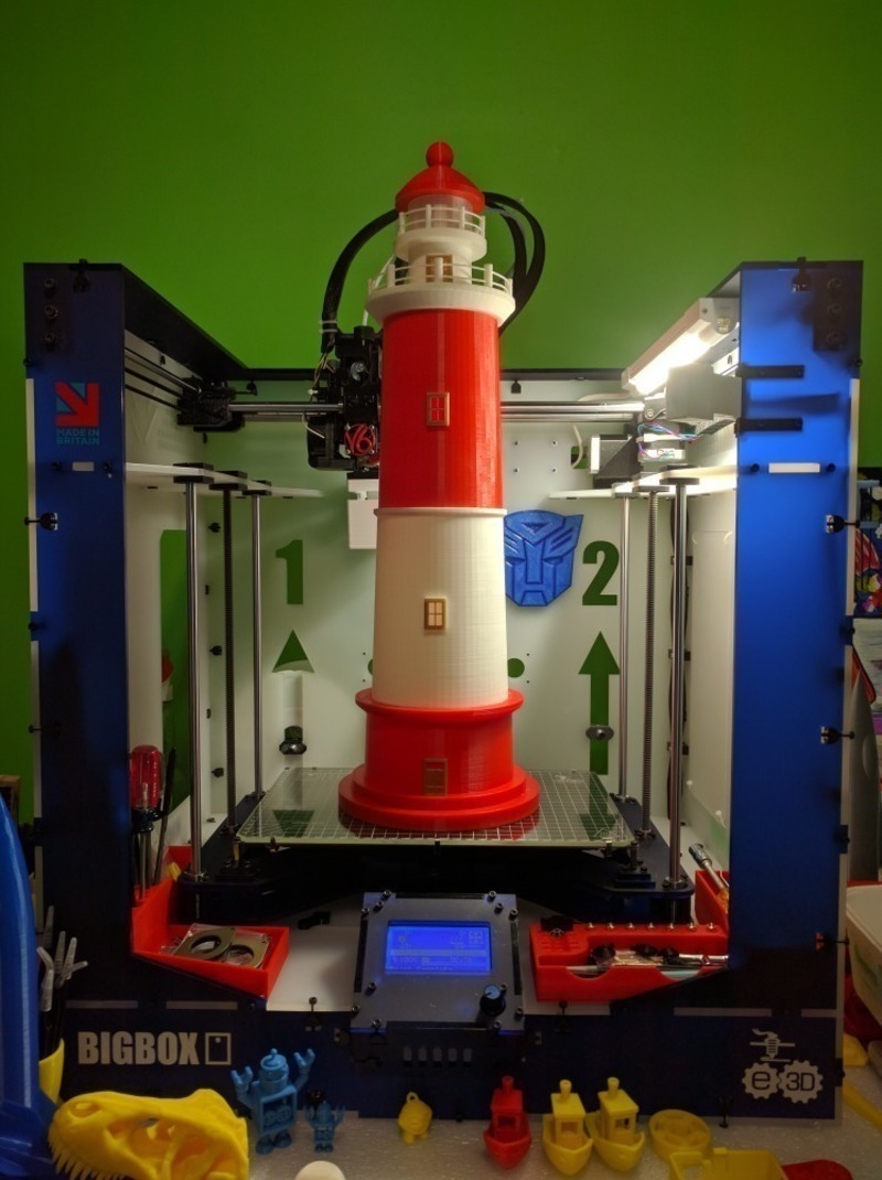 Round Base Lighthouse Model