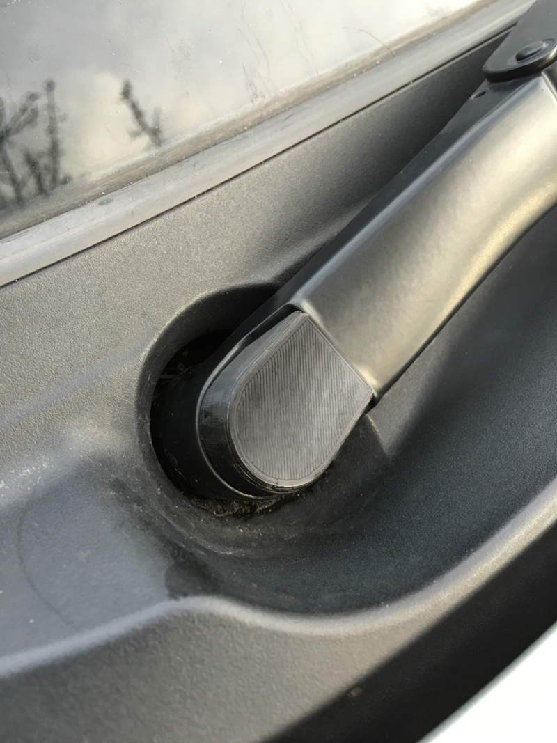 Toyota Verso wiper arm cap