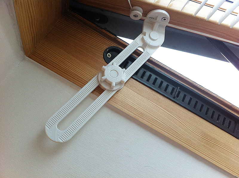 Loft window bracket (variable position)