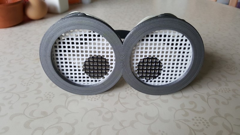 Grid lenses for Minion goggles Improved