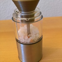 Fill funnel to the salt and pepper - Thumbnail 3