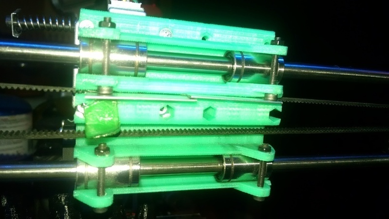 Modified dual extruder X-carriage for Direct-drive hinged extrud