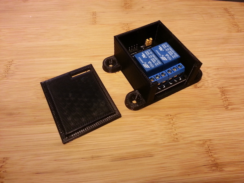 Mountable case with lid for 2 channel relay board