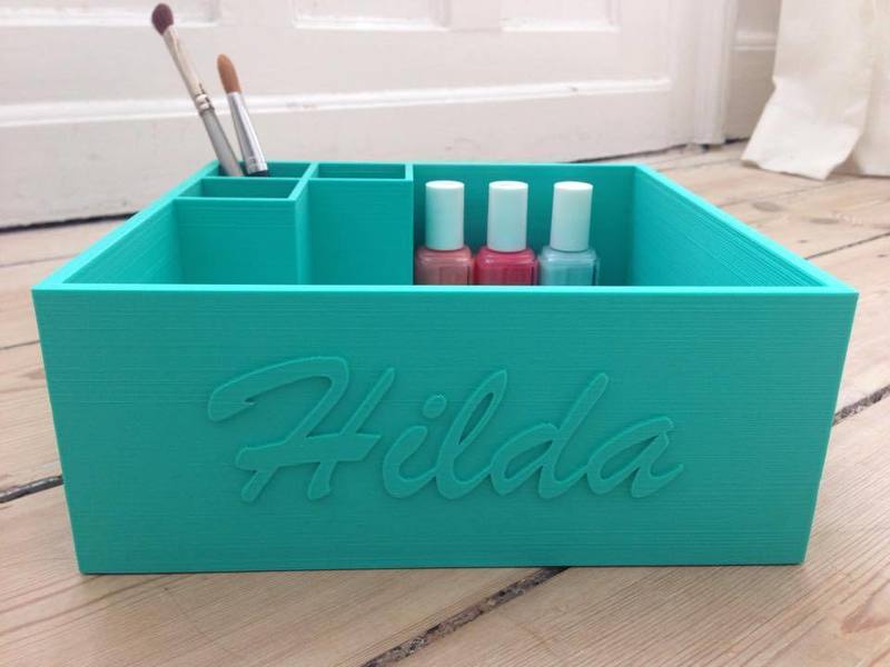 Makeup Box for keeping your makeup nice and neat!