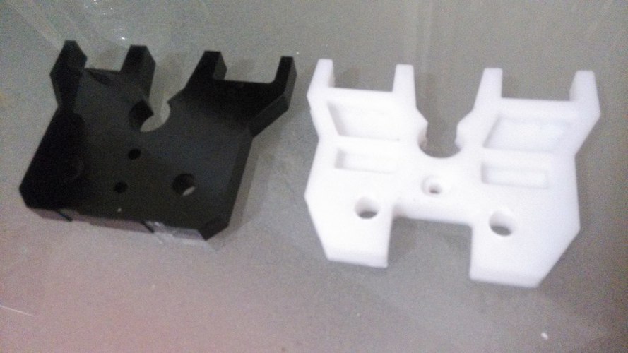 Wanhao Duplicator 4X - Top cover plate for MK9 extruder 3D Print 97739