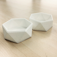 Low Poly Tray - Stackable - Thumbnail 1