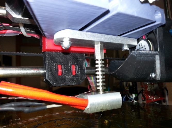 Compact extruder with symmetric mount and fan support 3D Print 99072