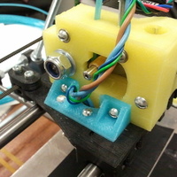 Extruder bracket - Thumbnail 2