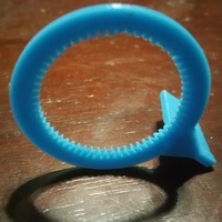 Water bottle opener - Thumbnail 3