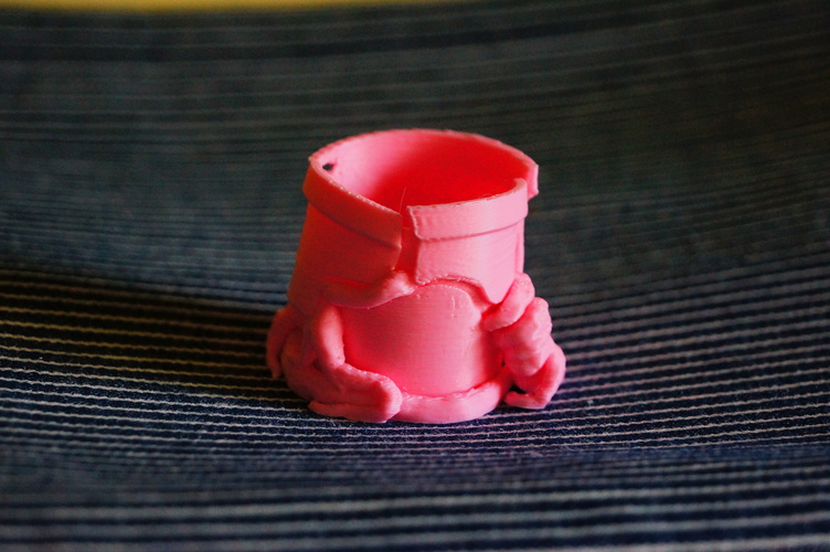 Cracked Flower Pot 3D Print 2570