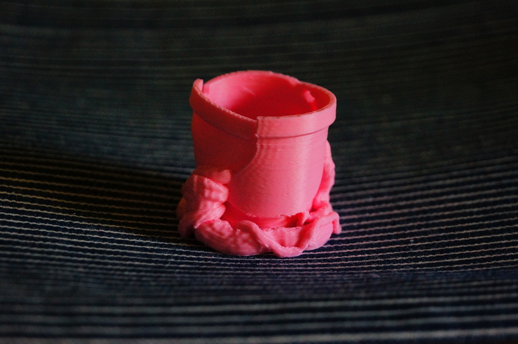 Cracked Flower Pot 3D Print 2571