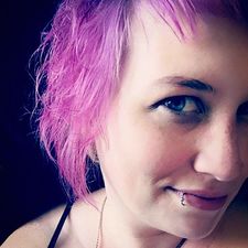 heycutefreckles's avatar